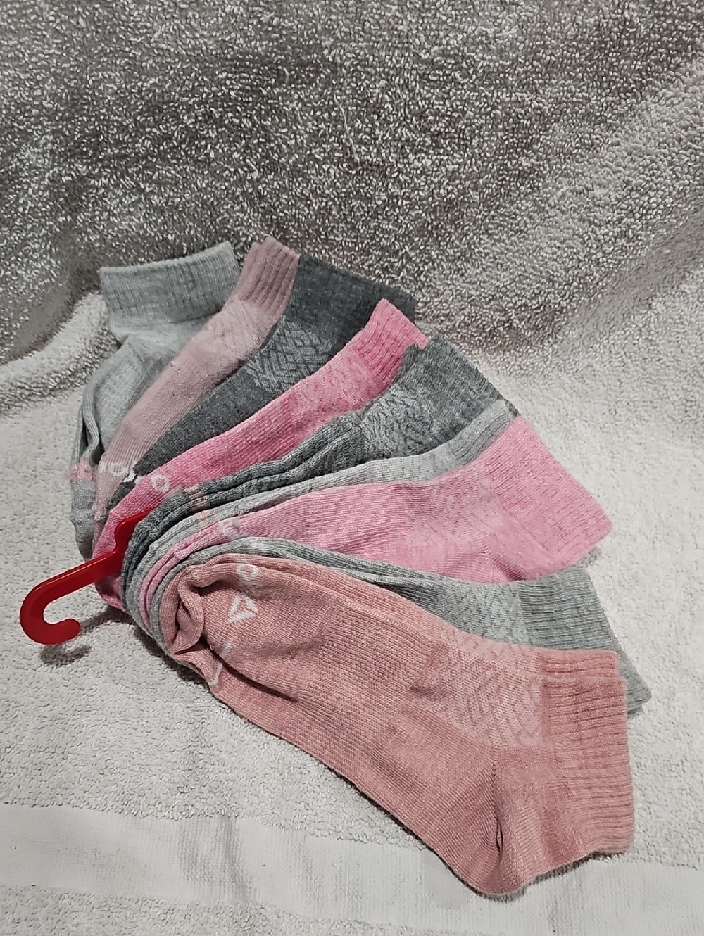 9 Pairs Of Women's Reebok Ankle Socks